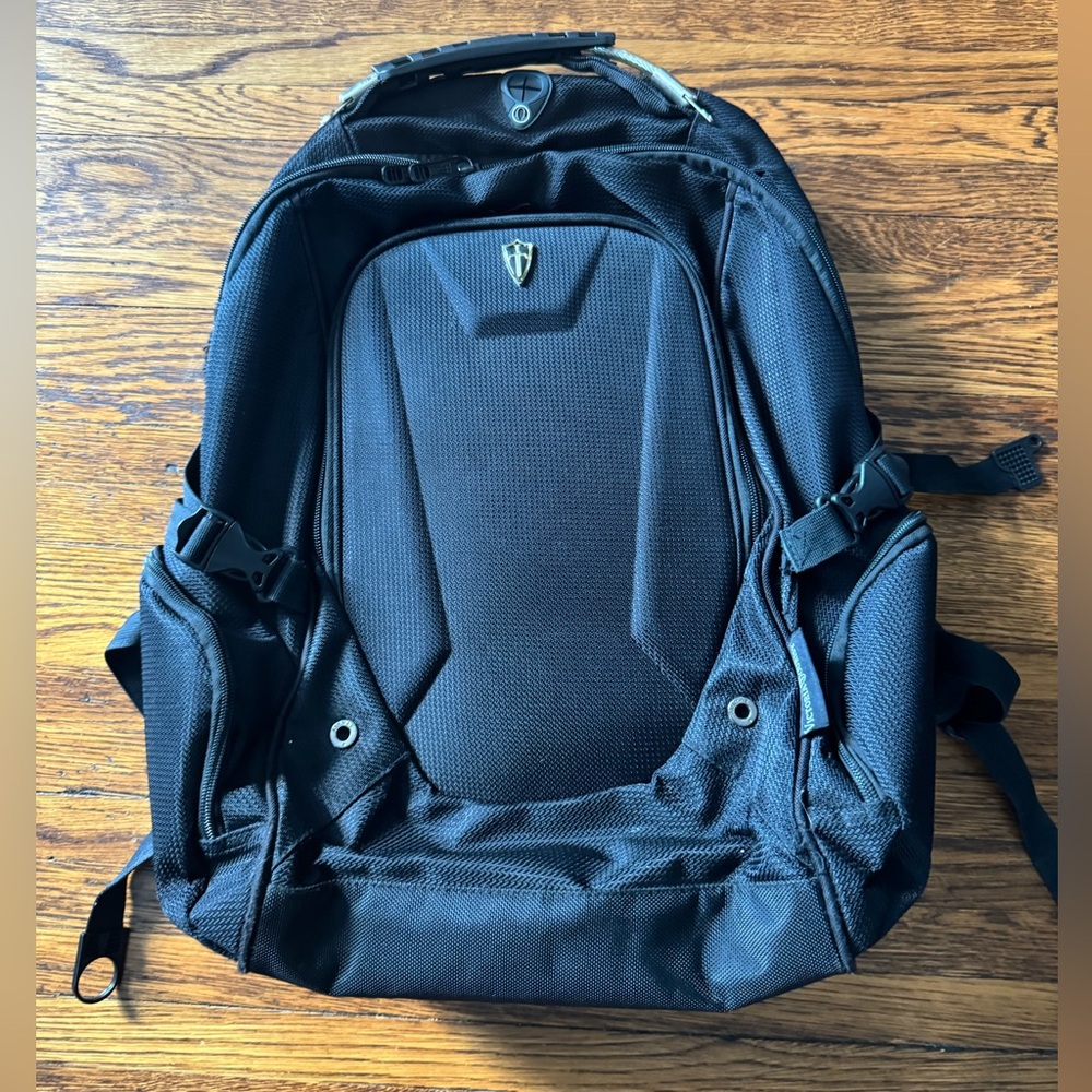 Victoria Tourist
Motorcycle Backpack Victoriatourist V6002 Laptop Backpack